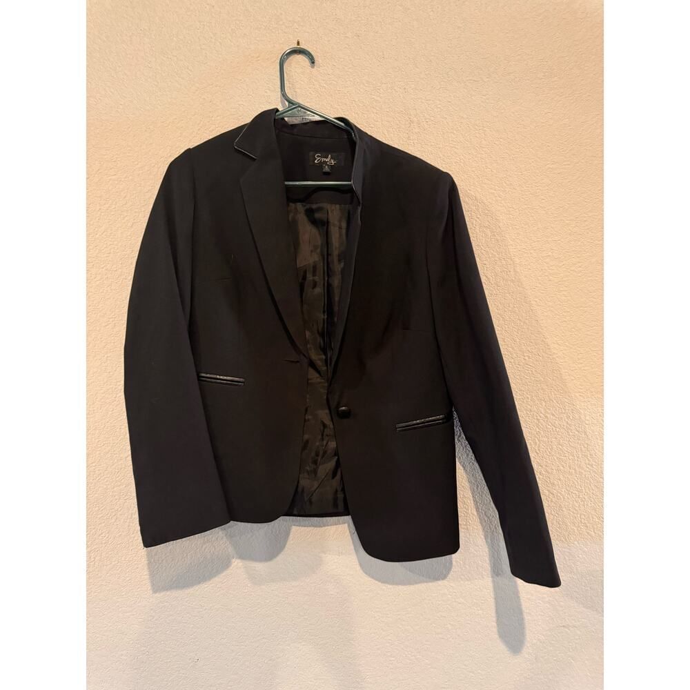 Emily Women's Size 10 Shawl Collar‎ Crop Blazer Classic Suit Jacket Black